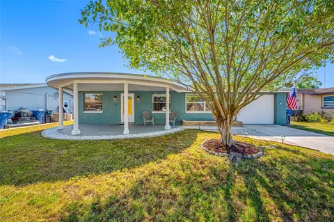3446 Hoover Dr, Holiday, FL 34691