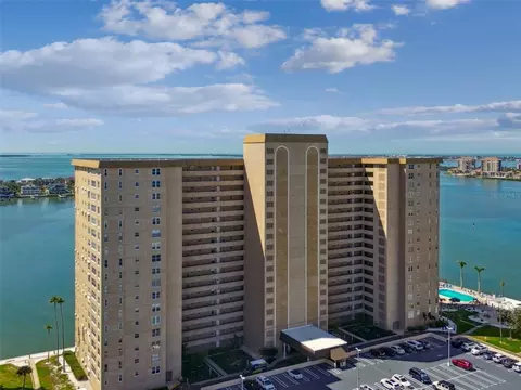 5200 Brittany Dr S #606, Saint Petersburg, FL 33715