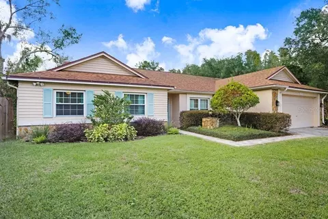 3703 Kitmore Pl, Valrico, FL 33596