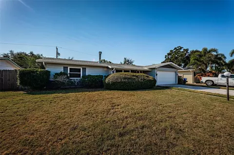 5874 27th Ter N, Saint Petersburg, FL 33710