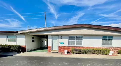 6165 58th St N #6D, Saint Petersburg, FL 33709