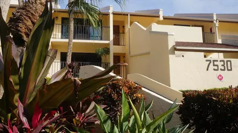 7530 Sunshine Skyway Ln S #115, Saint Petersburg, FL 33711