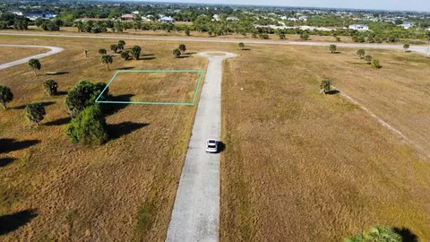 11 Spruce Ln, Placida, FL 33946