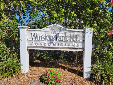 5080 Locust St NE #223, Saint Petersburg, FL 33703