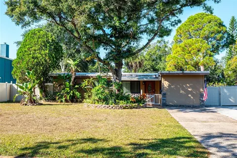 5900 12th St N, Saint Petersburg, FL 33703