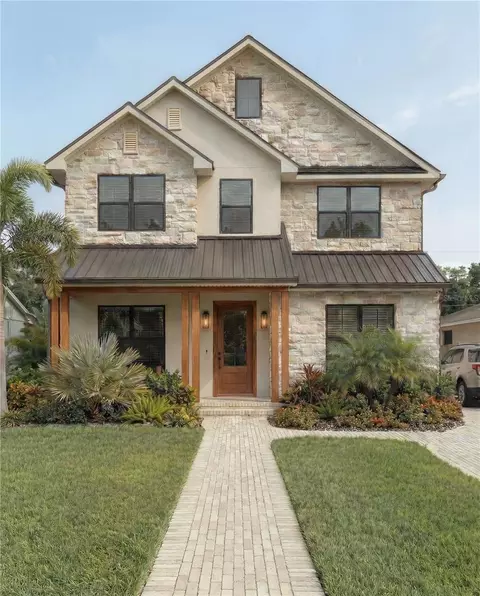 924 47th Ave N, Saint Petersburg, FL 33703