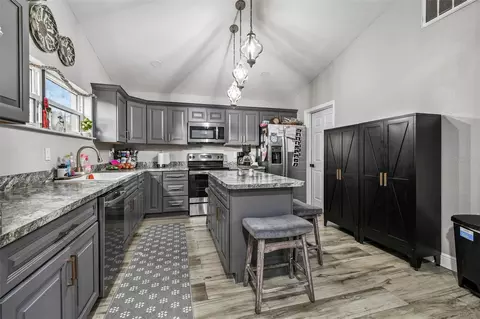Kitchen - 748 Mcclellan Rd, Frostproof, FL 33843 photo 1 of 3
