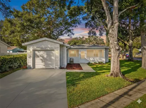 701 2nd St SE, Largo, FL 33771