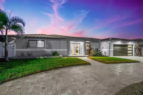 330 Leeward Is, Clearwater Beach, FL 33767