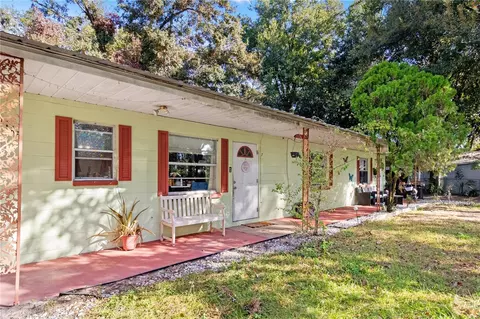 39145 6th Ave, Zephyrhills, FL 33542