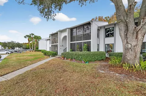1258 Pine Ridge Cir W #D1, Tarpon Springs, FL 34688