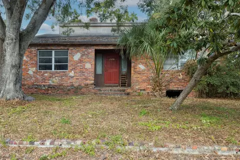 2509 Emma Cir, Tampa, FL 33614