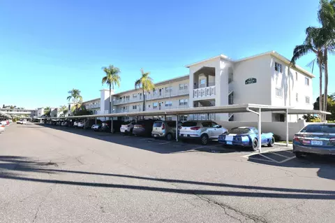 970 Virginia St #308, Dunedin, FL 34698