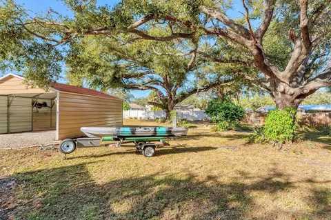 Exterior - 2745 Arrowhead Rd, Venice, FL 34293 photo 6 of 9