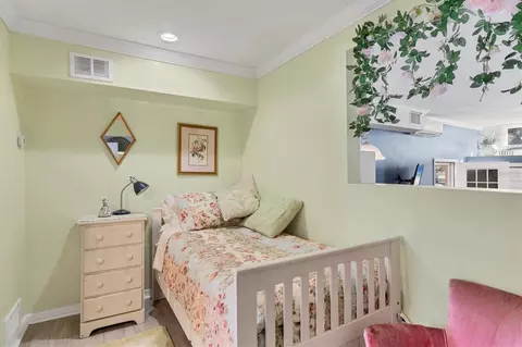 Bedroom - 2745 Arrowhead Rd, Venice, FL 34293 photo 5 of 5
