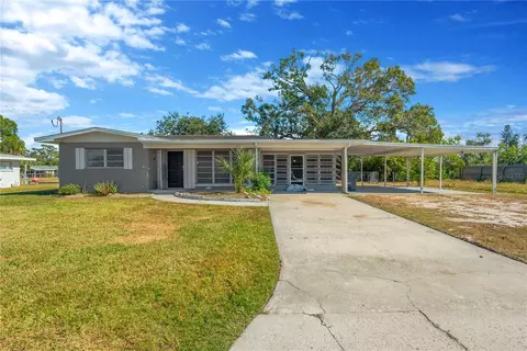 123 18th St NW, Ruskin, FL 33570