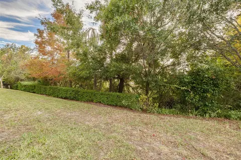 Exterior - 2096 Sun Down Dr, Clearwater, FL 33763 photo 6 of 8