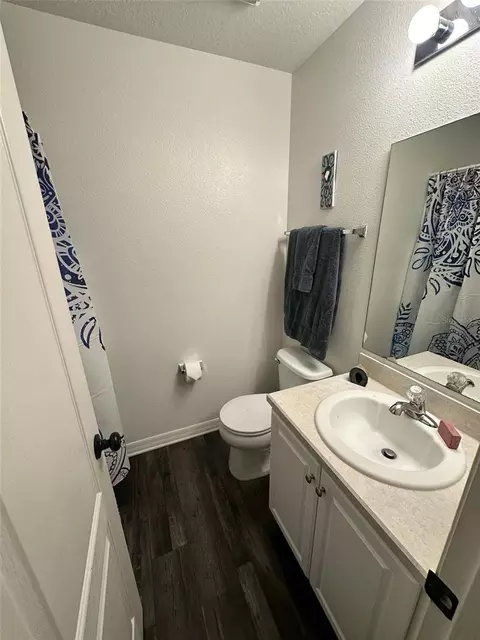 Bath - 2096 Sun Down Dr, Clearwater, FL 33763 photo 6 of 6