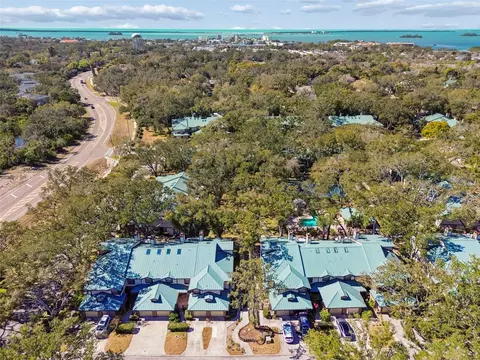 1480 Buckeye Ln, Palm Harbor, FL 34683