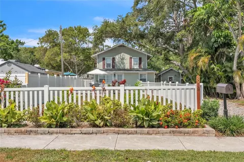 3018 Jackson St N, Saint Petersburg, FL 33704