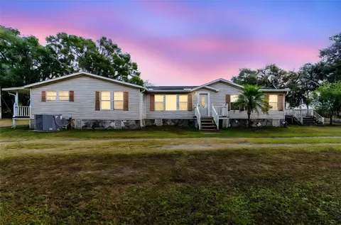 1814 Wise Rd, Zephyrhills, FL 33540