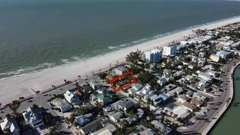 113 3rd Ave, Saint Pete Beach, FL 33706