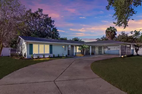 10524 Orange Grove Dr, Tampa, FL 33618