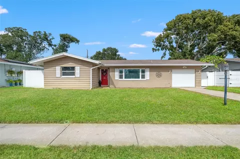 1642 Fortune Dr, Clearwater, FL 33756