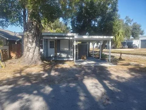 722 Seneca St, Clearwater, FL 33756