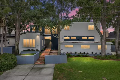 838 Monterey Blvd NE, Saint Petersburg, FL 33704