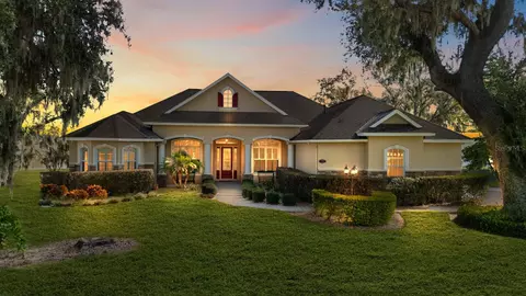 827 John Cressler Dr, Seffner, FL 33584