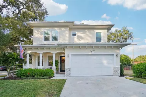 3203 W Fielder St, Tampa, FL 33611