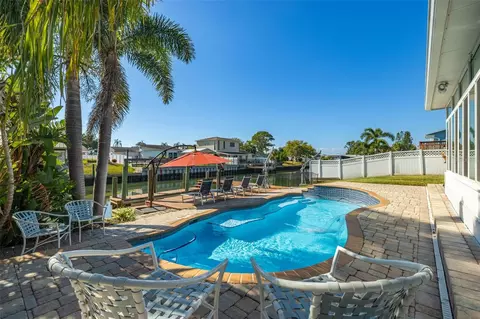 8462 Flagstone Dr, Tampa, FL 33615