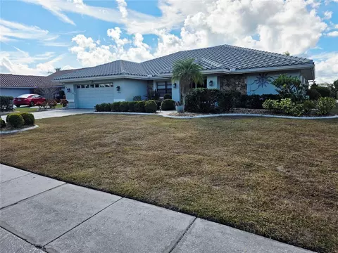 1924 New Bedford Dr, Sun City Center, FL 33573