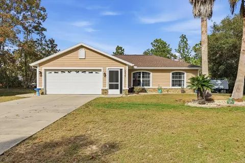 2435 W Lawrence Ct, Dunnellon, FL 34434