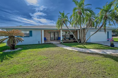 100 20th St, Belleair Beach, FL 33786