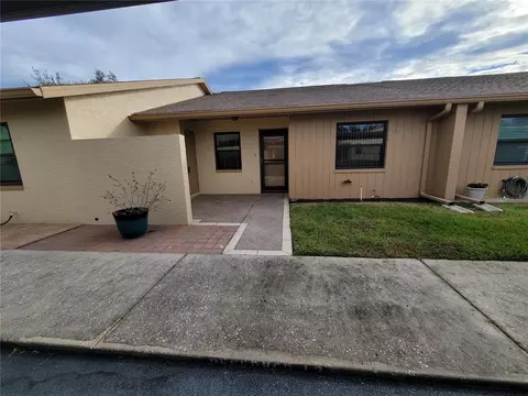 6550 Teak Ct, Zephyrhills, FL 33542