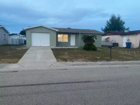 8227 Saybrook Dr, Port Richey, FL 34668