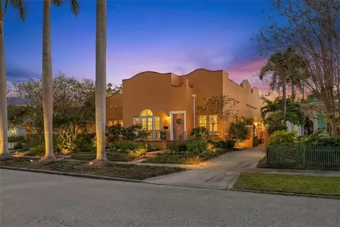426 20th Ave NE, Saint Petersburg, FL 33704