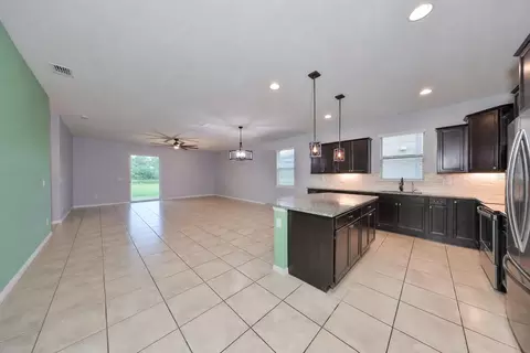 Living - 1606 Cabbage Key Dr, Ruskin, FL 33570 photo 2 of 5