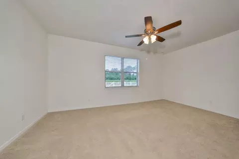 Bedroom - 1606 Cabbage Key Dr, Ruskin, FL 33570 photo 5 of 11