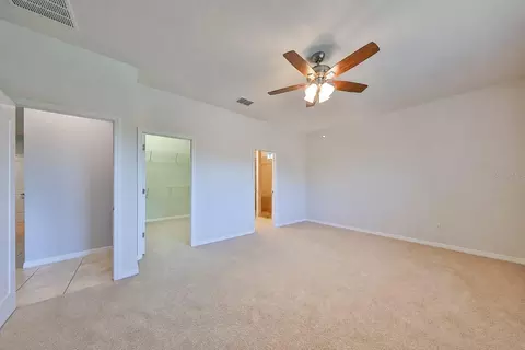 Bedroom - 1606 Cabbage Key Dr, Ruskin, FL 33570 photo 4 of 11