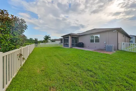 Exterior - 1606 Cabbage Key Dr, Ruskin, FL 33570 photo 5 of 5