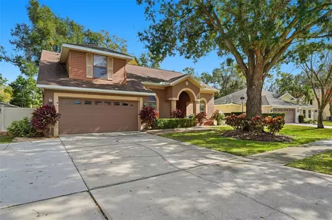 1023 Legends Pass Dr, Valrico, FL 33594