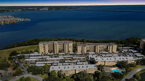 2614 Cove Cay Dr #105, Clearwater, FL 33760