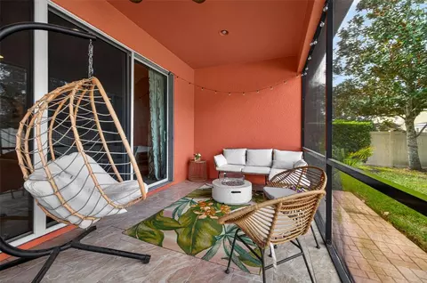 Exterior - 11403 Camden Yard Ln, Lithia, FL 33547 photo 4 of 6