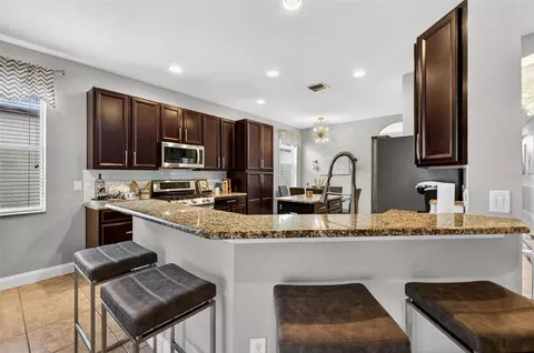 Kitchen - 11403 Camden Yard Ln, Lithia, FL 33547 photo 7 of 8