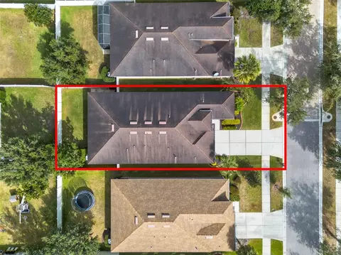 View/Area - 11403 Camden Yard Ln, Lithia, FL 33547 photo 6 of 8