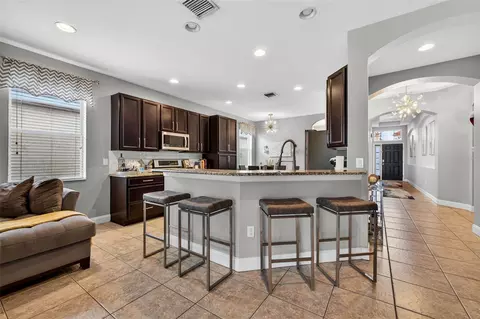 Kitchen - 11403 Camden Yard Ln, Lithia, FL 33547 photo 6 of 8