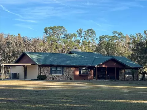 5912 Bailey Rd, Plant City, FL 33565